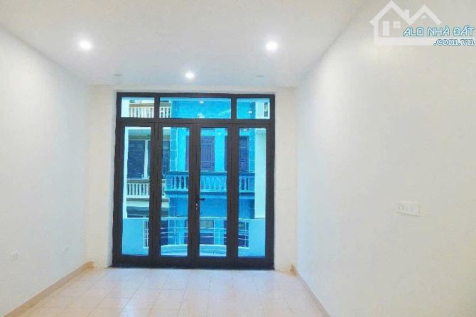 BÁN NHÀ TRUNG KÍNH CẦU GIẤY 55m MT3.8m 4 TẦNG 20 TỶ PHÂN LÔ VIP Ô TÔ TRÁNH KINH DOANH - 4