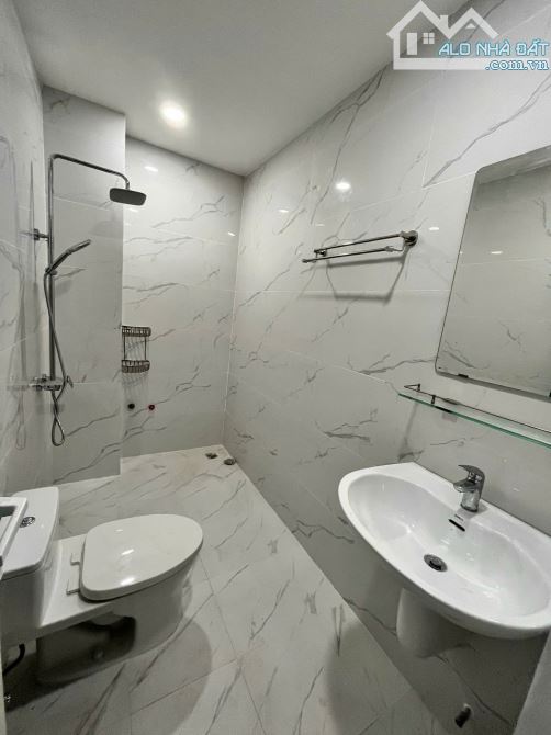 Bán nhà HXH Trần Mai Ninh - DT 4.2 x 14 - 3 tầng - giá 7.9 tỷ - 4