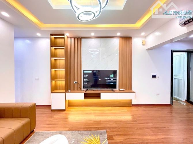 TẬP THỂ TẦNG 2 TRẦN QUỐC HOÀN, CẦU GIẤY 100m2 3 ngủ 2vs sổ đỏ riêng chỉ 4 tỷ hơn - 4