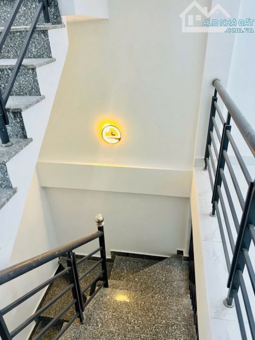 NHÀ 3 TẦNG – HÓA SƠN 6 – TRUNG TÂM HẢI CHÂU - CÁCH SÔNG HÀN 50M – Ô TÔ VÀO TẬN NHÀ - 4