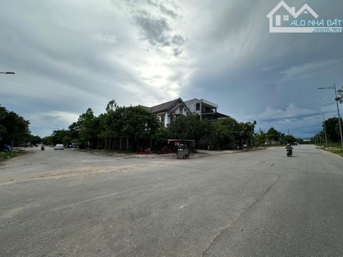 Đất mặt tiền Nguyễn Viết Xuân KQH Thanh Lam, P. Thuỷ Phương, Tx Hương Thuỷ (Hàng Độc)  - D - 4