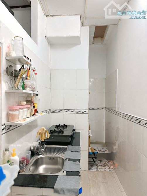 Bán nhà đẹp Cách Mạng Tháng 8 Quận 3, 30m2 2 tầng ở liền giá nhỉnh 4 tỷ - 4
