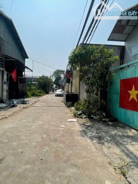 Cho thuê nhà xưởng diện tích 1,100m2 Lại Dụ, An Khánh - 4