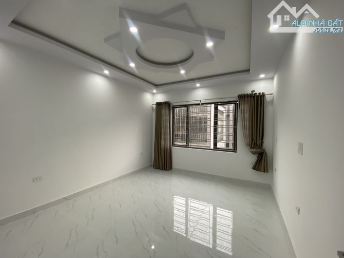Nhà 4 tầng mặt đường Lực Hành kinh doanh buôn bán tốt - 4