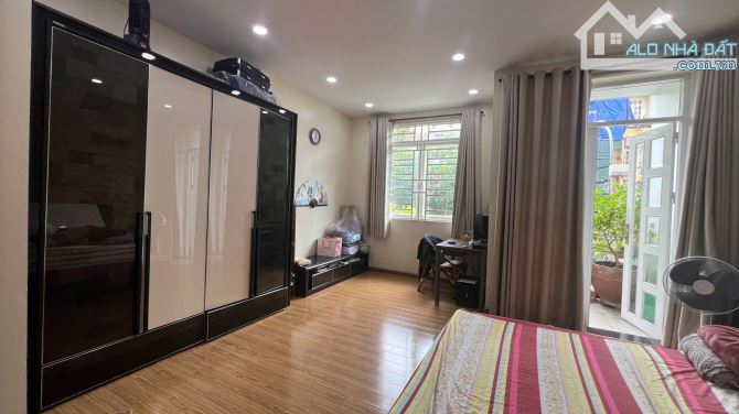 Bán nhà hẻm VIP 42/ Nguyễn Minh Hoàng, Tân Bình (5x17m) 4 tầng nhà mới - Giá bán 21.9 tỷ - 4
