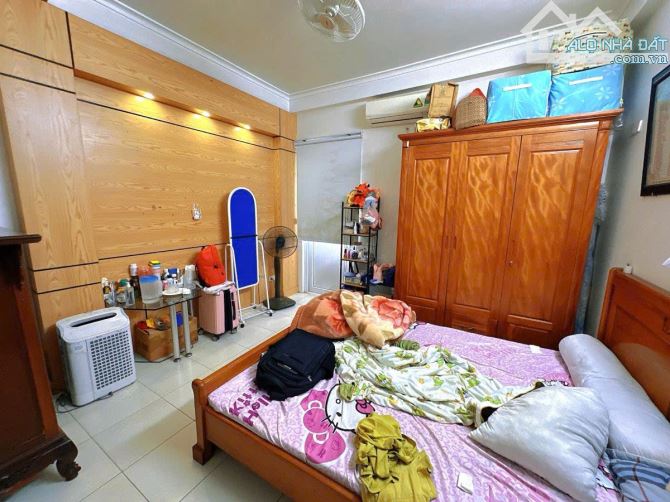 NHÀ ĐẸP HOÀNG HOA THÁM BA ĐÌNH 35m 4 TẦNG MT 4m  THOÁNG SÁNG Ô TÔ ĐỖ CỬA GIÁ CHỈ 8.8 TỶ - 4