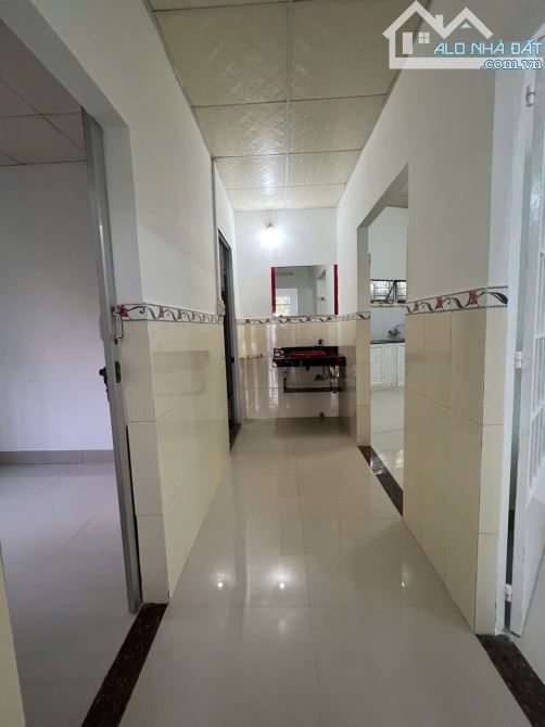 Căn nhà cấp 4 xinh xắn,sân rộng đậu xe oto cách biển chỉ 5km - 4