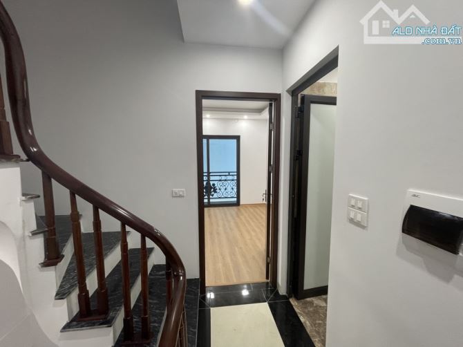 Bán nhà Xuân Phương, 35m2, 5 tầng, ô tô qua nhà, ngõ thông, ở kinh doanh, giá 6 tỷ. - 4