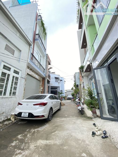 Bán nhà 3 tầng 60m² (4x15) – Võ Văn Hát, Long Trường, Quận 9 – Hẻm ô tô 7m - 4
