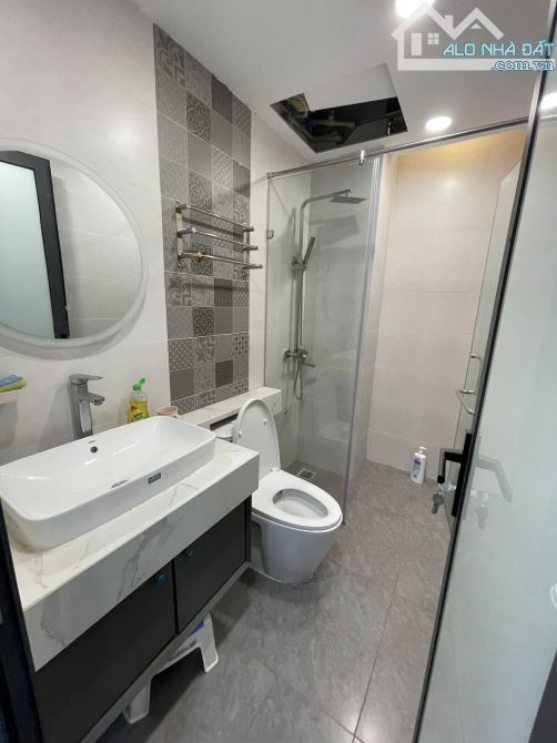 NHÀ 55,8M2*5T SÁT KHU ĐÔ THỊ ĐỀN LỪ, NGÕ Ô TÔ, GARA, 6 PHÒNG NGỦ - 4