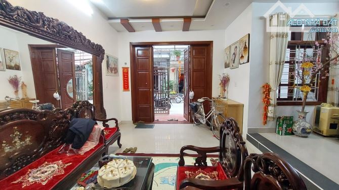 Bán Nhà Hùng Duệ Vương,  Thượng Lý, Hồng Bàng . Giá 6,8 tỷ - 3 tầng - 65m - 4