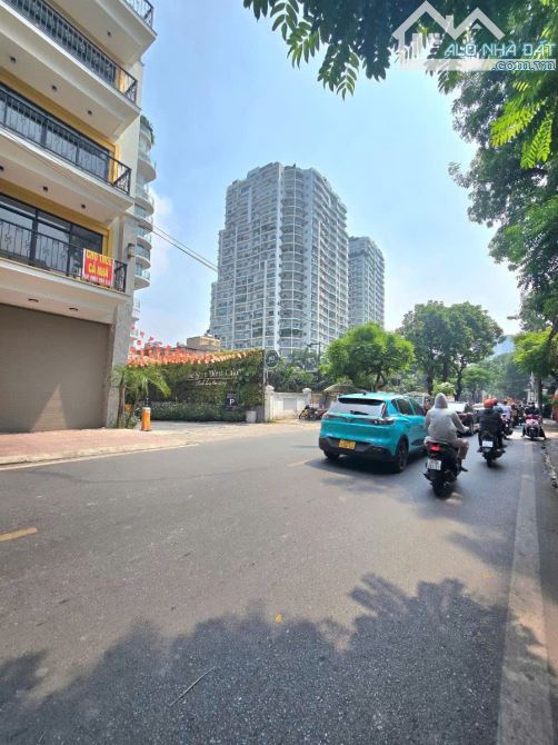 SIÊU PHẨM NHÀ ĐẸP PHÚC DIỄN 55m 5 TẦNG MT4.6m Ô TÔ ĐỖ CỬA 2 MẶT THOÁNG GIÁ 12.4 TỶ - 4