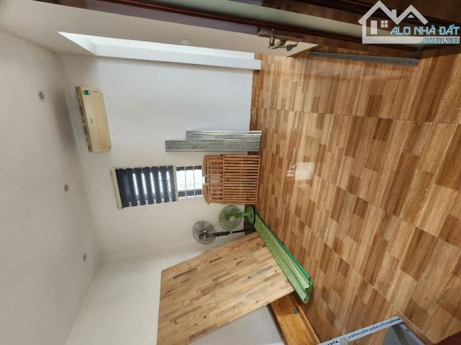 🔥 HÀNG HIẾM SÀI ĐỒNG – NHÀ 5 TẦNG 30 M2 – CHỈ CÓ 5.XX TỶ – KHÁCH ƯNG LÀ CHỐT! - 4