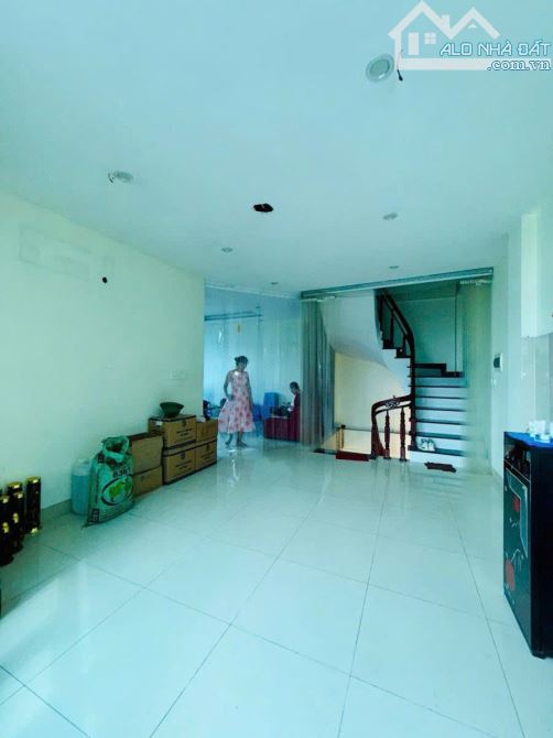 MẶT PHỐ LÔ GÓC LA KHÊ, HÀ ĐÔNG 50m MT 11m 6 TẦNG VIEW VƯỜN HOA VỈA HÈ RỘNG 10 TỶ - 4