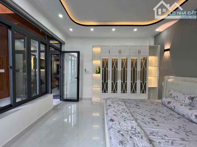 🏖️ NHÀ PHỐ 💥 RESORT MINI GIỮA LÒNG PHỐ THỊ 🏖️ DTSD 170m2, GIÁ 6.8 TỶ ✅️  📍 Vị trí: Hẻm - 4