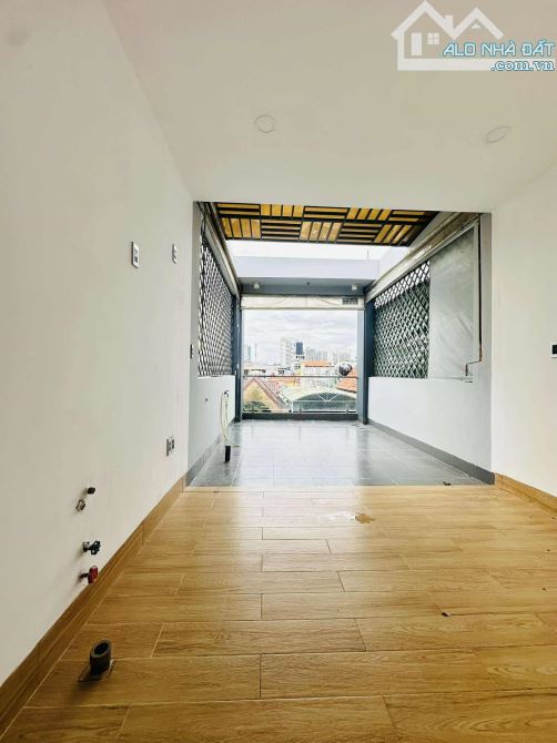 🚗🏡 HẺM XE HƠI -CMT8- QUẬN 3 - GIÁP QUẬN 10- 5TẦNG- NỞ HẬU NHẸ- CÓ THANG MÁY -CHỈ 8.99 TỶ - 4