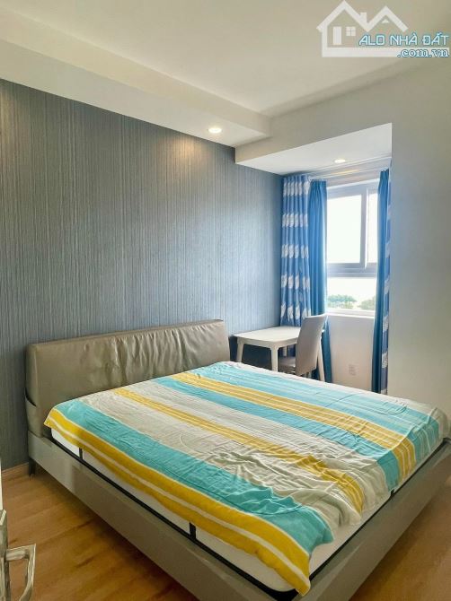 Cho thuê căn hộ 2PN view biển, full nội thất đẹp toà nhà Vũng Tàu Melody, 10 triệu - 5