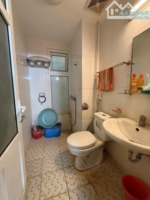 BÁN CĂN CHUNG CƯ TÁI ĐỊNH CƯ HOÀNG CẦU, HÀO NAM , GẦN GA TÀU ĐIỆN CÁT LINH - 5