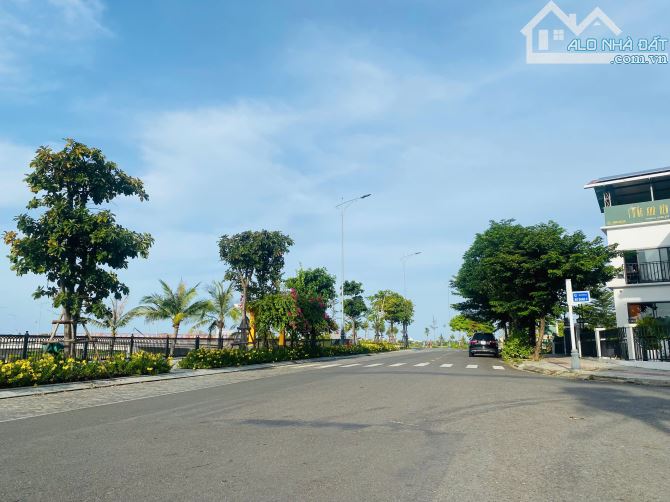 Cần bán đất Nam Hoà Xuân. Đã có sổ đỏ. Giá từ 4ty45 - 5