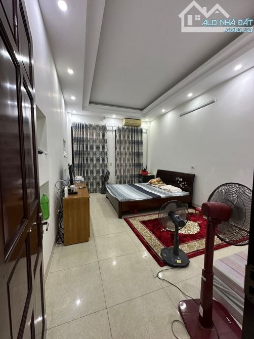 LIỀN KỀ PHÂN LÔ VỈA HÈ RỘNG 2 THOÁNG KINH DOANH SIÊU ĐẸP ĐA SỸ HÀ ĐÔNG 60m 15 TỶ - 5