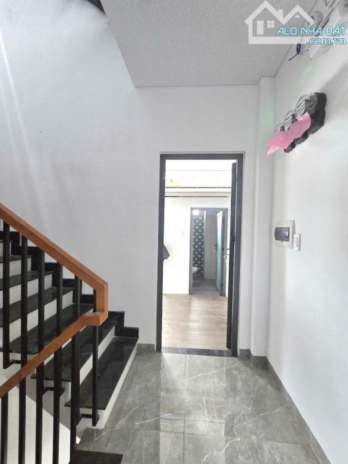 CHDV 11 Phòng thu nhập 55tr DT: 102m2 ngang 4.5m Giá 11.2 Tỷ - 5
