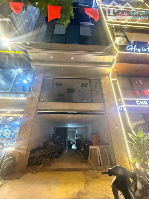 BÁN TÒA NHÀ MẶT PHỐ NGUYỄN TUÂN THANH XUÂN DT 72M2,MẶT TIỀN 5M - 5