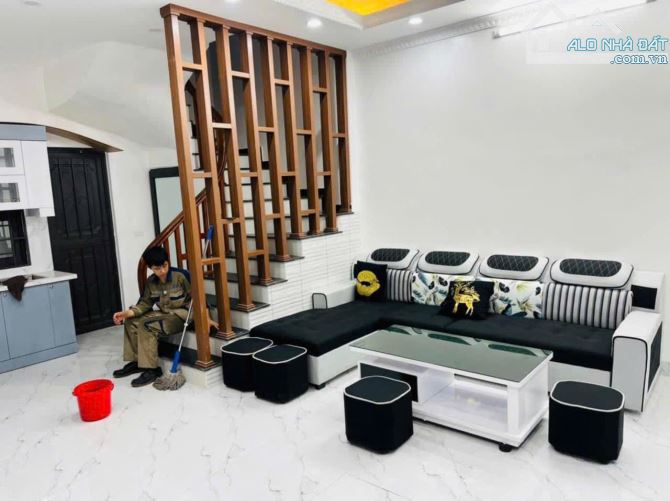 Bán gấp nhà tại Liên Ninh, Thanh Trì, Hà Nội, 5,2 tỷ, 45 m2 cách 1 nhà ra ô tô - 5