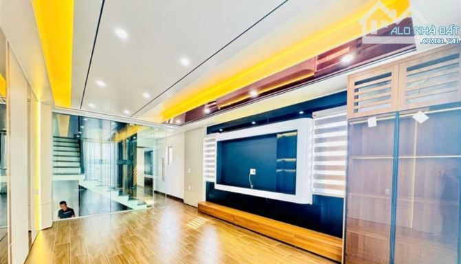 Bán nhà Tuyến 2 Lê Hồng Phong,  Đằng Lâm, Hải An,  5 tầng, 70m2, 13,5 tỷ. - 5