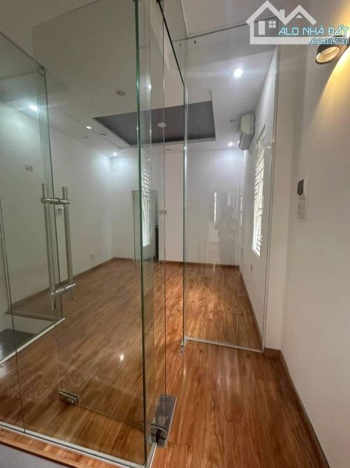 CHO THUÊ NHÀ 2 TẦNG KIỆT Ô TÔ 5M : ĐƯỜNG LÊ DUẪN - HẢI CHÂU 1. DT 60m2. Giá 14 triệu - 5