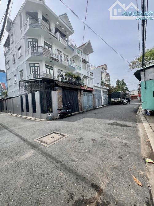 4❌11m, BÁN NHÀ 4 TẦNG, 4PN, HXH, LÊ THỊ RIÊNG, TA, 4 TỶ HƠN - 5
