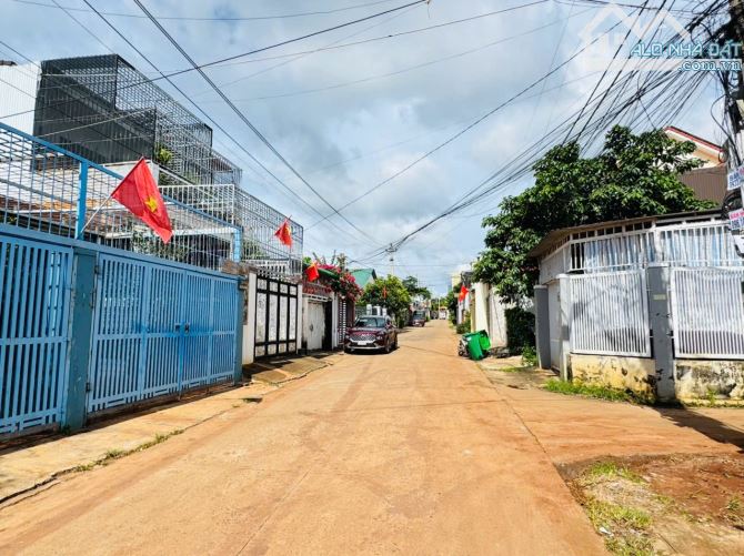 Bán đất 2 mặt tiền hẻm 327 ymoan - 2.550 tỷ - 5