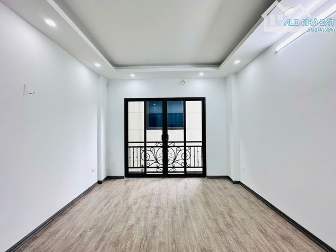 Hộ khẩu Hai Bà Trưng, nhà mới tinh 1 căn độc lập, 5 tầng thang máy xịn xò, vừa tầm tiền - 5