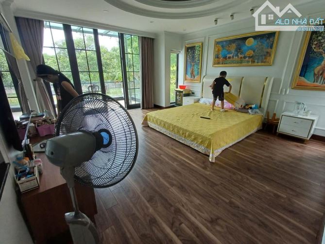 31.x Tỷ /241 M2/ 3 tầng/ 12 M tiền/ BT Hoa Phượng Vỹ - 5