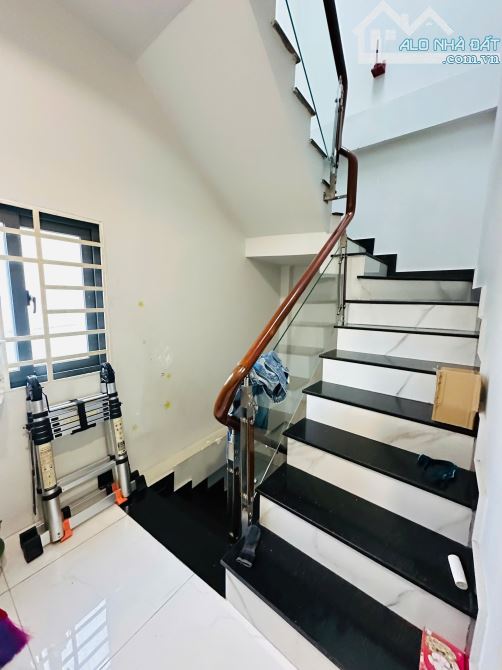 Bán nhà hẻm Võ Thành Trang. P11. TB_DT: 4 x 9m [ CN 37m2 ] 4 Tầng nhà mới đẹp - 5.9 Tỷ TL - 5