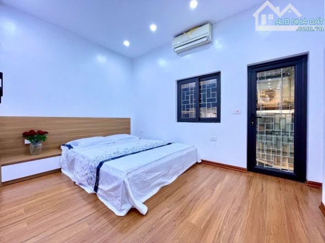 TẬP THỂ TẦNG 2 TRẦN QUỐC HOÀN, CẦU GIẤY 100m2 3 ngủ 2vs sổ đỏ riêng chỉ 4 tỷ hơn - 5