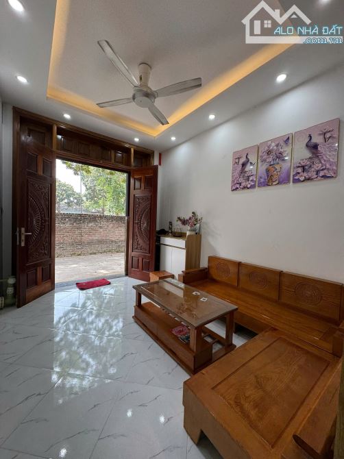 🌟 NHÀ DÂN ĐỘC LẬP - XE TẢI ĐỖ CỬA - 4 TẦNG - 45M² - GIÁ CHỈ 3,7 TỶ – PHƯỢNG ĐỒNG, CHƯ - 5