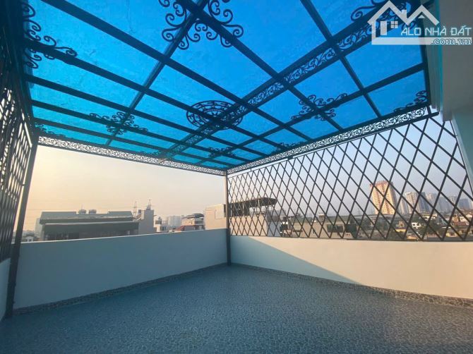 Chính chủ cần bán CCMN 18 phòng, 70m2 KK thang máy phố Vũ Trọng Khánh, Mỗ Lao, giá đầu tư - 5