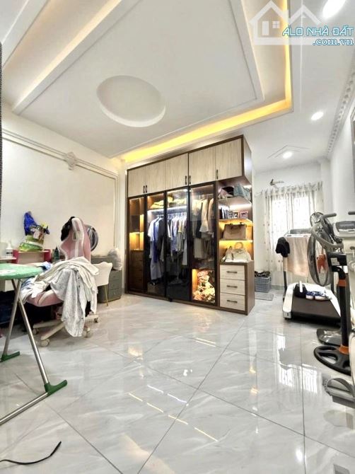 SIÊU PHẨM 4 TẦNG- KHU PHÂN LÔ ĐỒNG BỘ- HẺM XE HƠI LÊ TRỌNG TẤN-BÌNH TÂN - DT 60M2 - 5