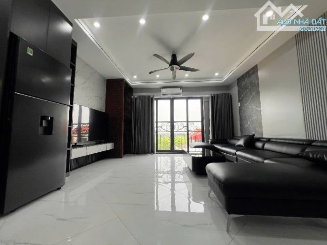 Bán nhà Khuyến Lương. 7 tầng mới tinh - tháng máy - lô góc. Hàng xóm Gamuda - 5