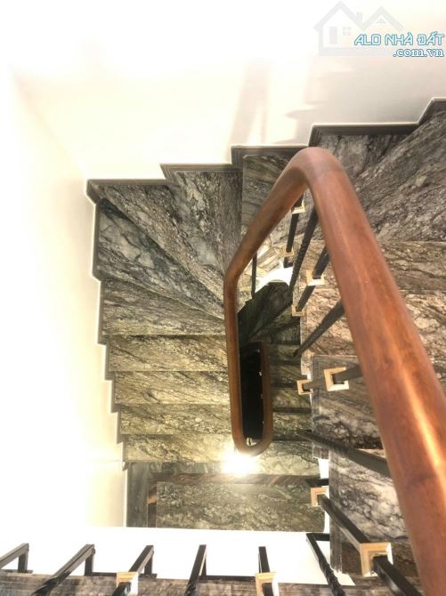 (CHỦ CẦN TIỀN -BÁN GẤP) TÒA BIỆT THỰ BÙI XUÂN PHÁI - 200m2  MT:10m 5T - VỊ TRÍ KD SẦM UẤT - 6