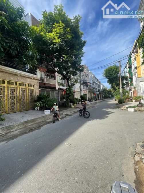 Khu Ao Sen Tên Lửa Nhà 5 tầng 5×20 5PN có Hầm và THANG MÁY 14.99 tỷ - 6