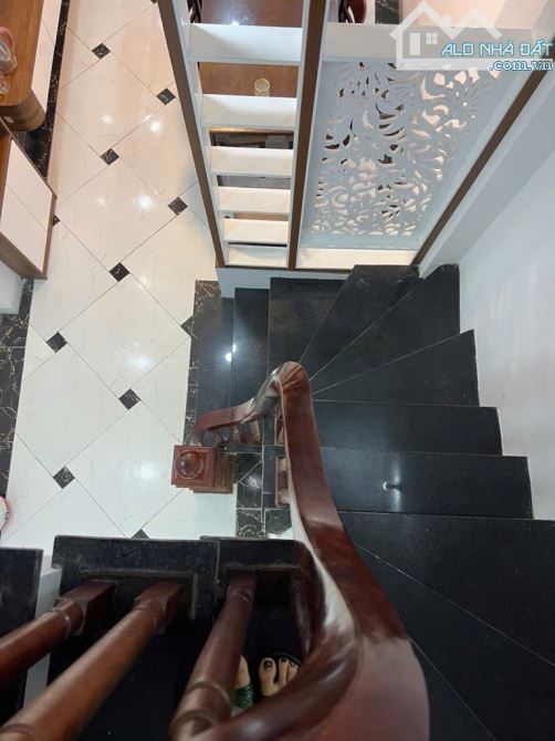 Trung tâm Đống Đa 40m2 - 5 tầng mới đẹp - 6