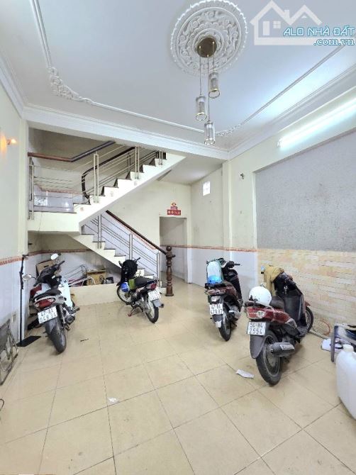Bán nhà 4 tầng mặt tiền đường Lê Đức Thọ phường 15 gò vấp, DT 71m² (4,6* 16m) giá 17,5ty - 6