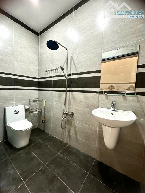 NHÀ 2 LẦU+ST FULL NỘI THẤT XỊN HẺM TẢI ĐƯỜNG NGÔ CHÍ QUỐC BÌNH CHIỂU GẦN CHỢ ĐẦU MỐI - 6