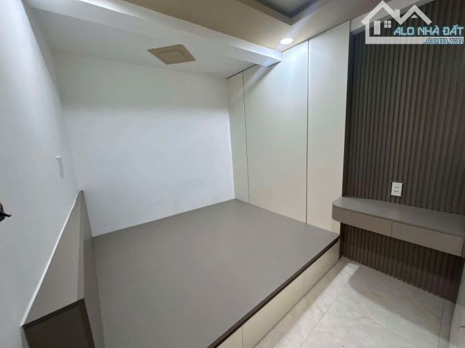 BÁN NHÀ KIỆT LÊ DUẨN - HẢI CHÂU 2,5 TẦNG – CÁCH ĐƯỜNG CHÍNH 1 NHÀ CHỈ 25M - 6