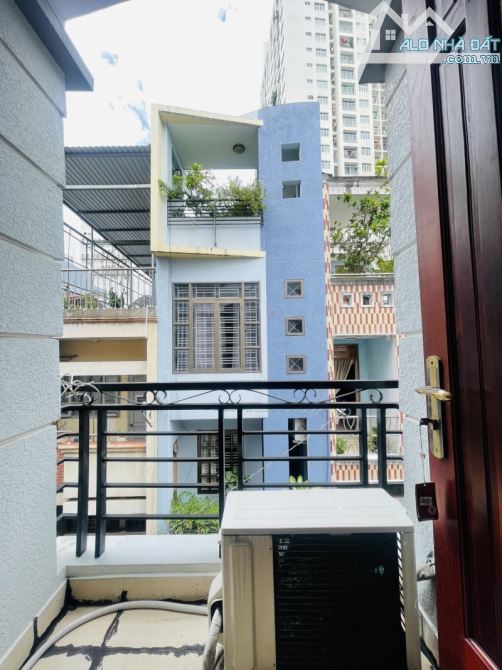 NHÀ 4 TẦNG TRẦN HƯNG ĐẠO – QUẬN 5 – XE HƠI TẬN NHÀ – HIẾM CÓ KHÓ TÌM - 6