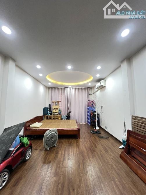 NHÀ PHỐ KHƯƠNG HẠ-BA BƯỚC RA Ô TÔ TRÁNH-FULL MỘI THẤT--36M2-5 TẦNG-10,45 TỶ - 6