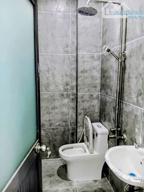 SIÊU PHẨM 2 MẶT TIỀN– GIẢM 700 TRIỆU-  NHÀ 4 TẦNG MỚI –VIP  CA VĂN THỈNH ( BÀU CÁT) – DT 9 - 6