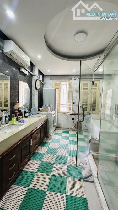 NHÀ PHÂN LÔ VIP NGUYỄN CHÍ THANH - Ô TÔ 7 CHỖ NGỦ TRONG NHÀ - DT 432M X 6 TẦNG THANG MÁY - 6