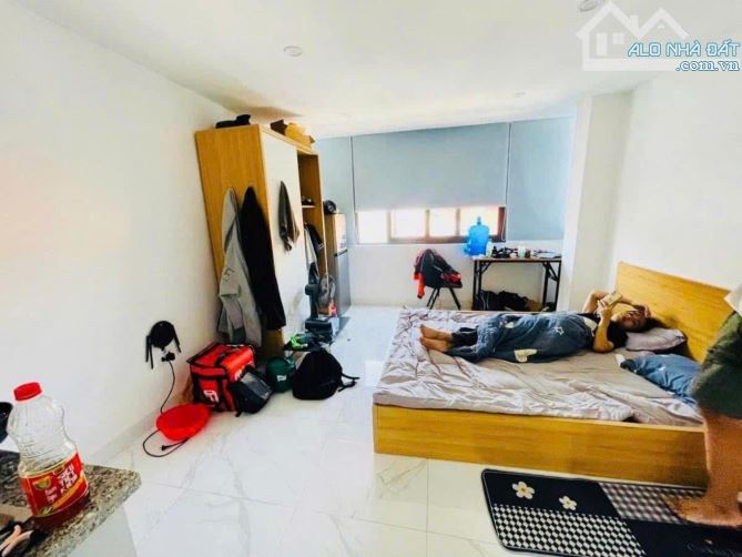 Bán nhà Lĩnh Nam. Lô góc - 9 phòng khép kín. Ngõ thông - kinh doanh - 10M Ô tô đỗ. - 6
